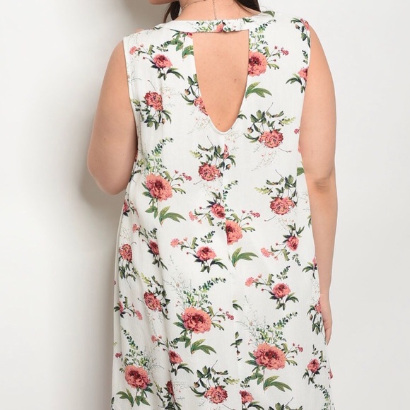 NWT Dress Plus size Floral - Picture 4 of 5